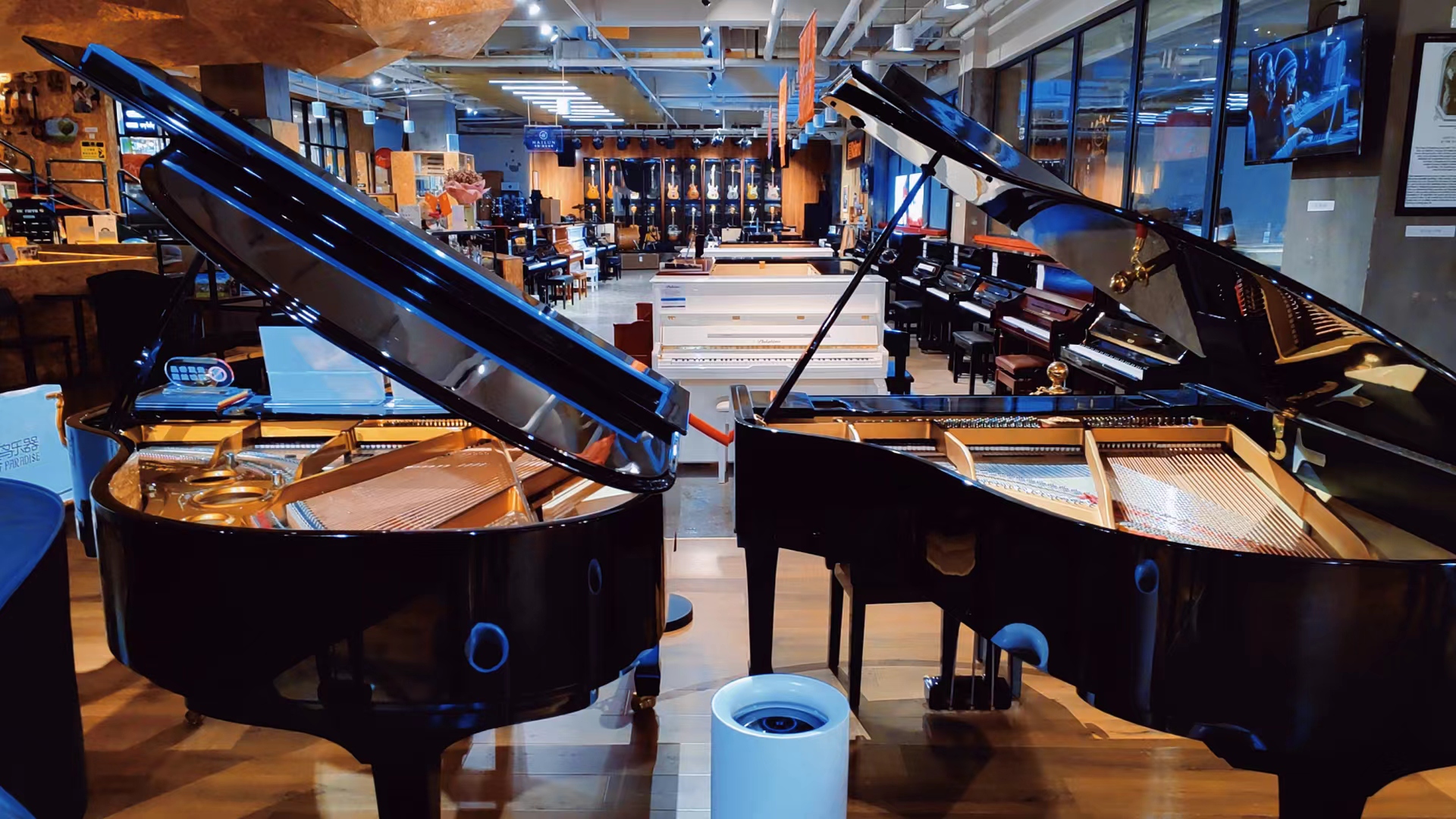 西安钢琴专卖店分享初学者适合用哪些钢琴教材